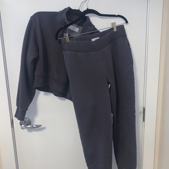 Aritzia TNA COZYAF SET - Picture 11 of 11